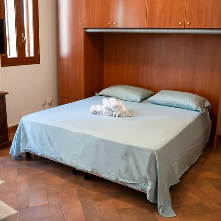 Daire Taormina Front - *