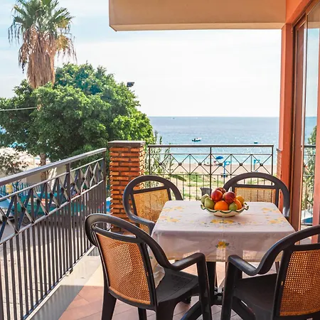 Taormina Front -