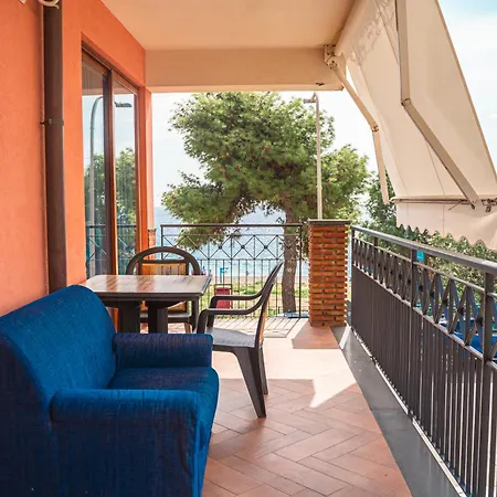 Taormina Front - Daire Mazzeo